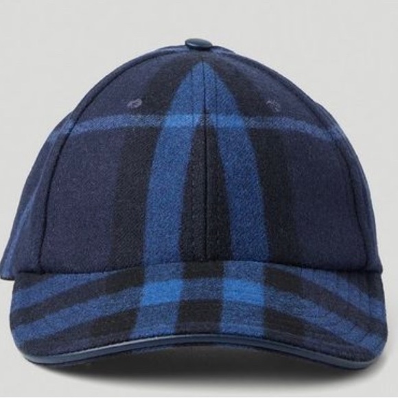 Burberry Baseball Cap - Picture 1 of 7